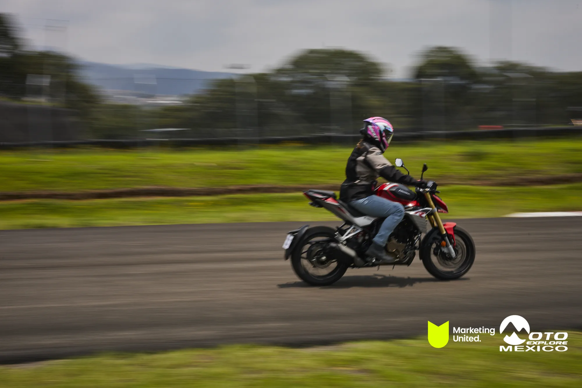 HUNK TRACKDAY 377